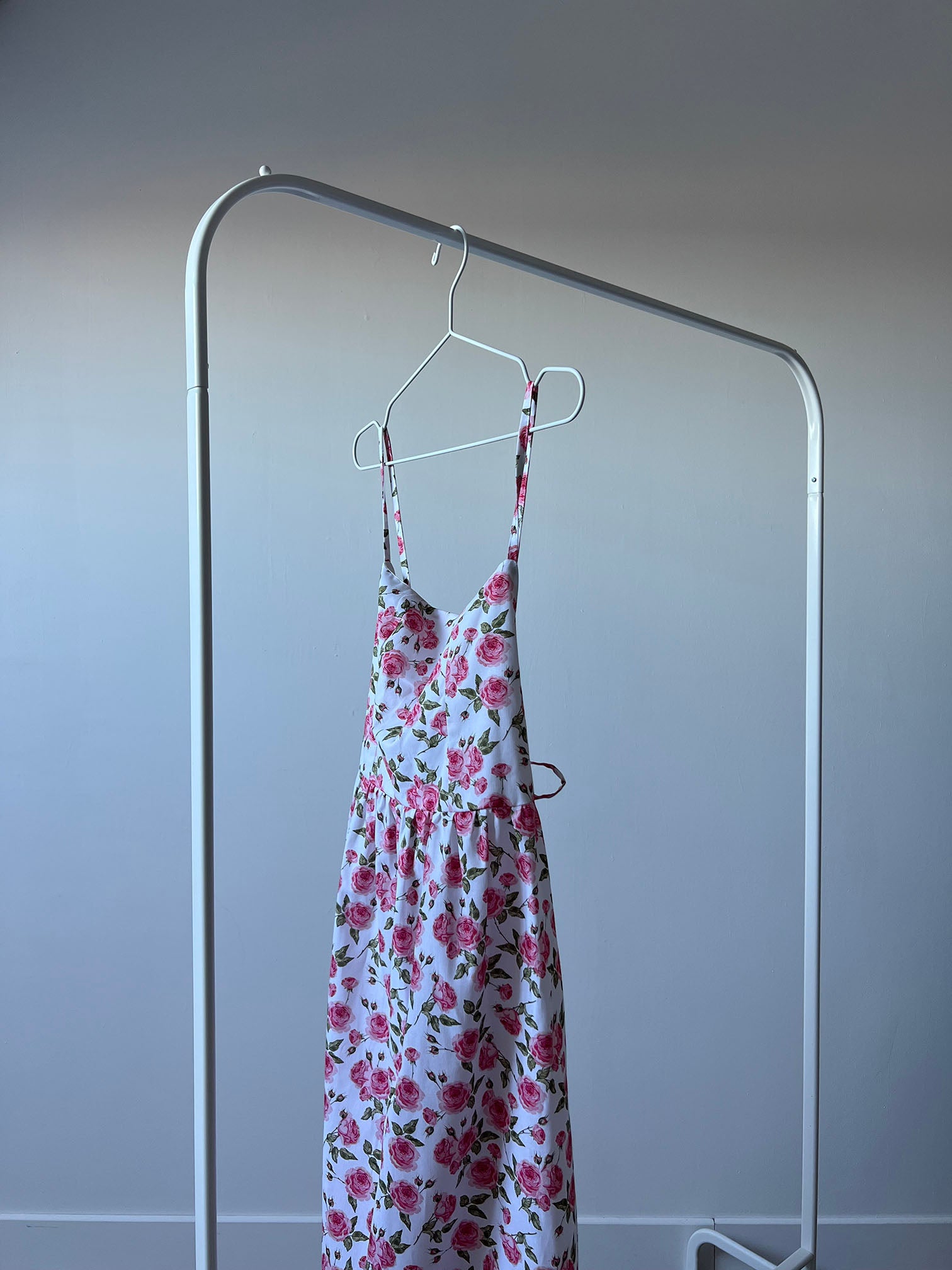 ROBE COLETTE — FLEURS ROSES