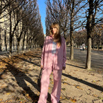 Ensemble chemise et pantalon en popeline rose à Paris