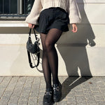 Look parisien lifestyle – jupe Angèle tailleur gris ALBA