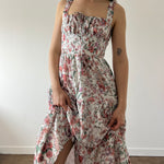robe simone à fleurs spring portée, jupe tenue